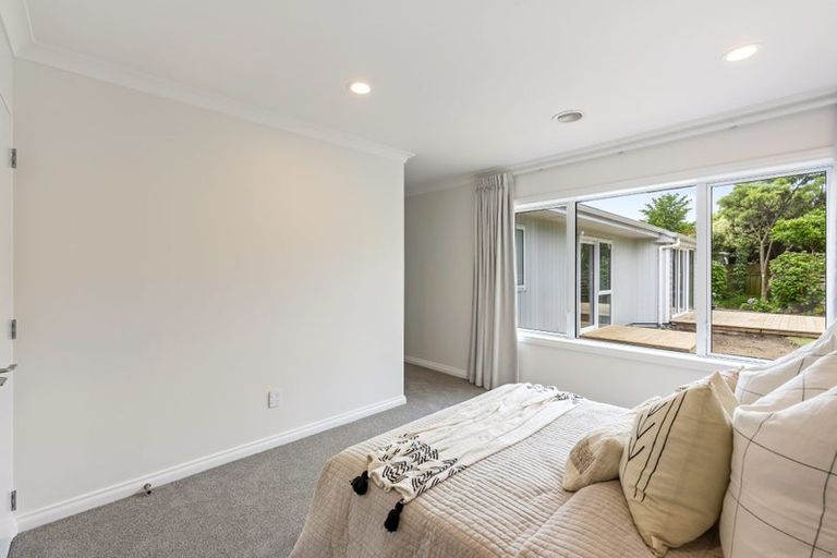 Photo of property in 13 Runanga Grove, Waikanae, 5036