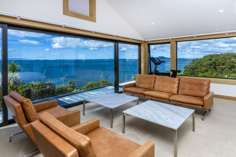 Photo of property in 19 Brighton Terrace, Mairangi Bay, Auckland, 0630