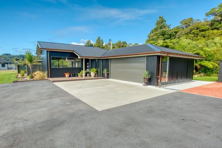 Photo of property in 1 Stratford Mill Place, Paroa, Greymouth, 7805