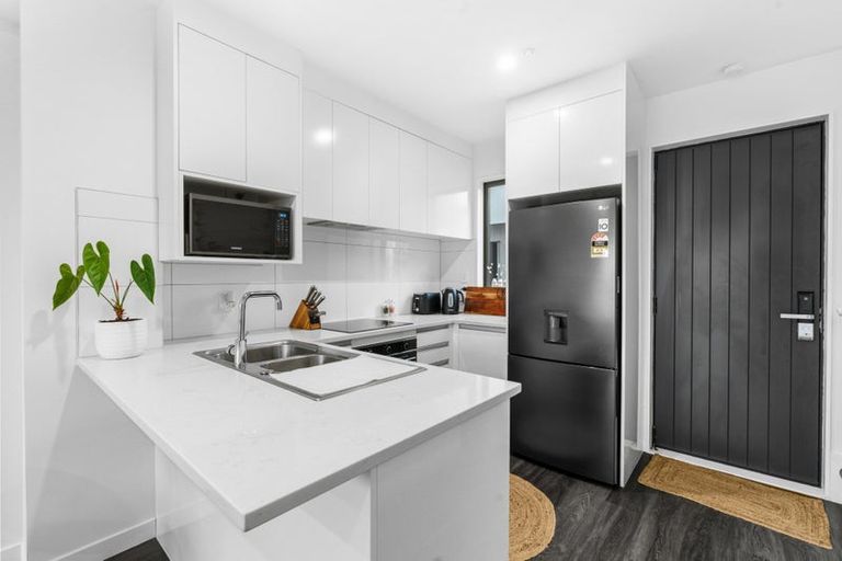 Photo of property in 6/3 Abbotleigh Avenue, Te Atatu Peninsula, Auckland, 0610