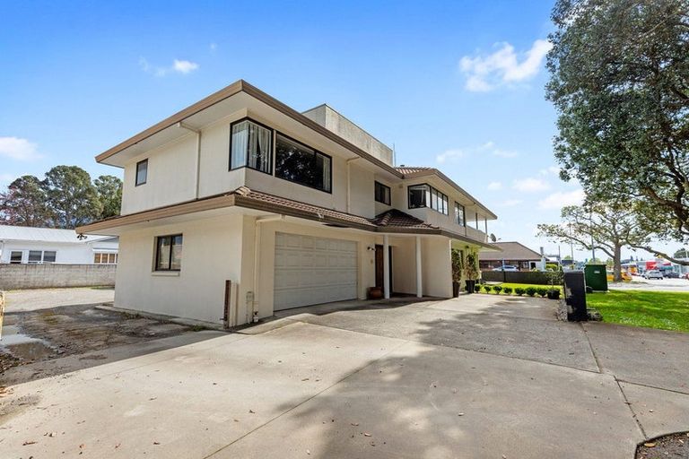 Photo of property in 2/182 Devonport Road, Tauranga, 3110