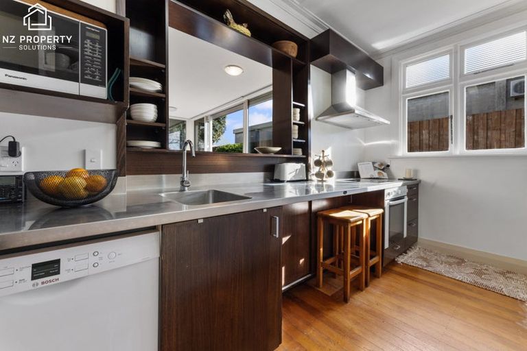 Photo of property in 6 Brunel Street, Mornington, Dunedin, 9011