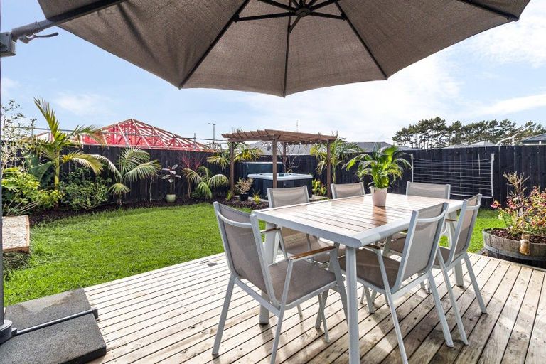 Photo of property in 73 Mclarin Road, Glenbrook, Waiuku, 2681