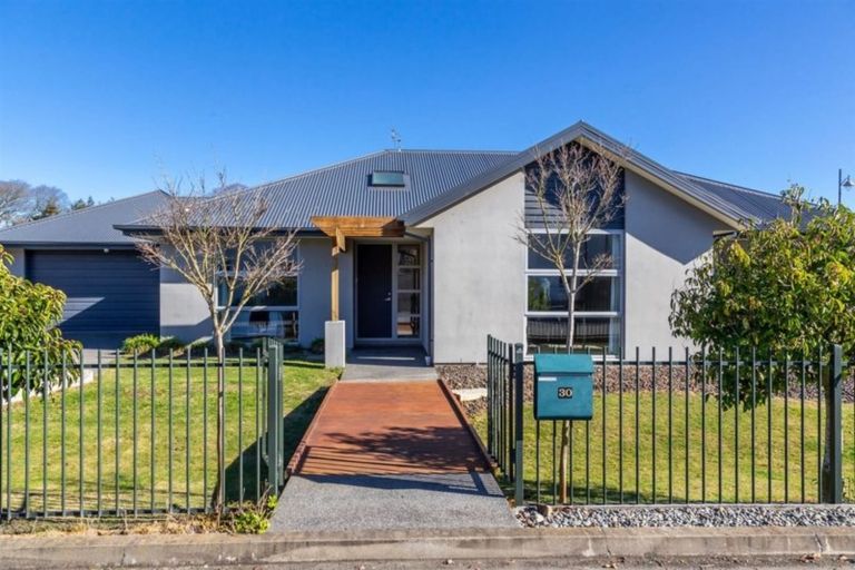 Photo of property in 30 John Campbell Crescent, Hillmorton, Christchurch, 8024