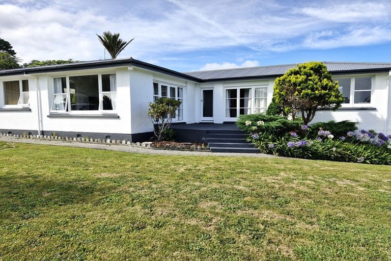 Photo of property in 41 Main South Road, Karoro, Greymouth, 7805