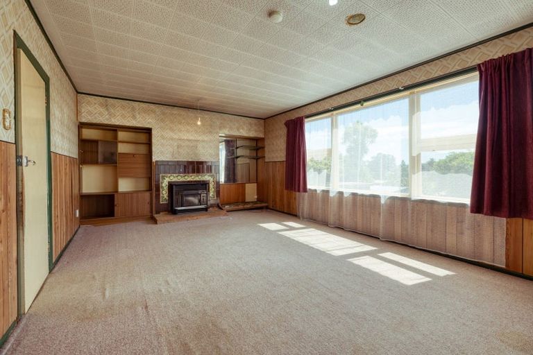 Photo of property in 31 Karaka Street, Helensville, 0800