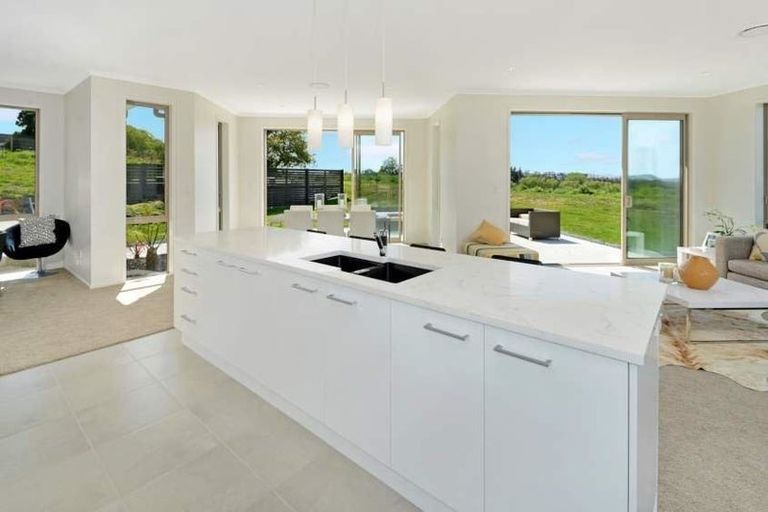 Photo of property in 262 Spur Road, Stillwater, Silverdale, 0993