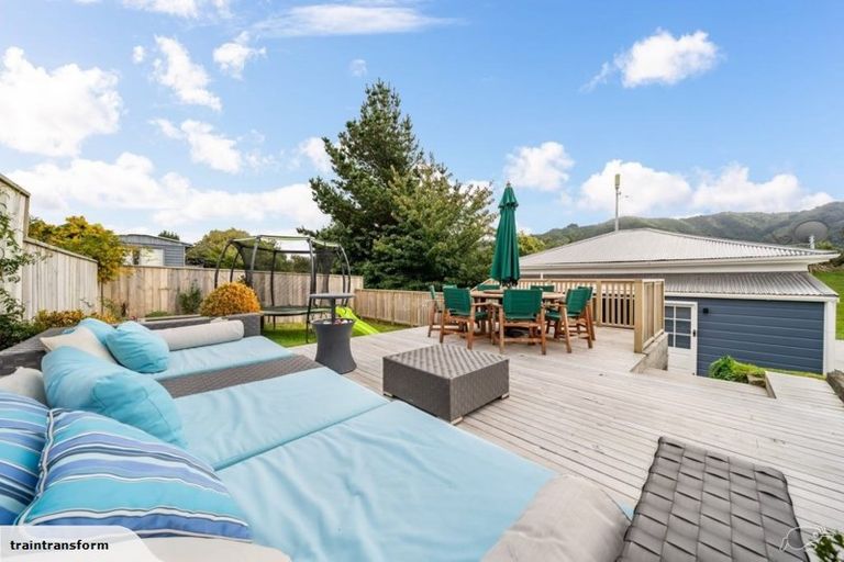 Photo of property in 71a Clouston Park Road, Clouston Park, Upper Hutt, 5018