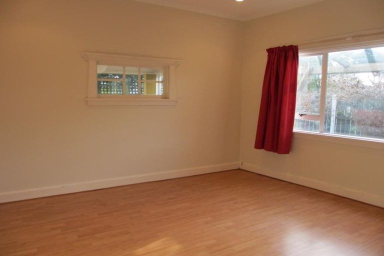 Photo of property in 2/15 Memorial Avenue, Ilam, Christchurch, 8053