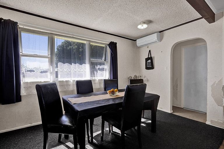 Photo of property in 60 Kapuni Street, Manaia, 4612