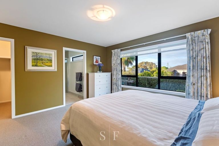 Photo of property in 22 Fairway Oaks Drive, Waikanae Beach, Waikanae, 5036