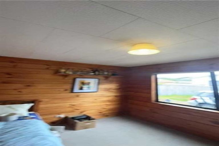 Photo of property in 36 Meadowvale Rise, Titirangi, Auckland, 0604