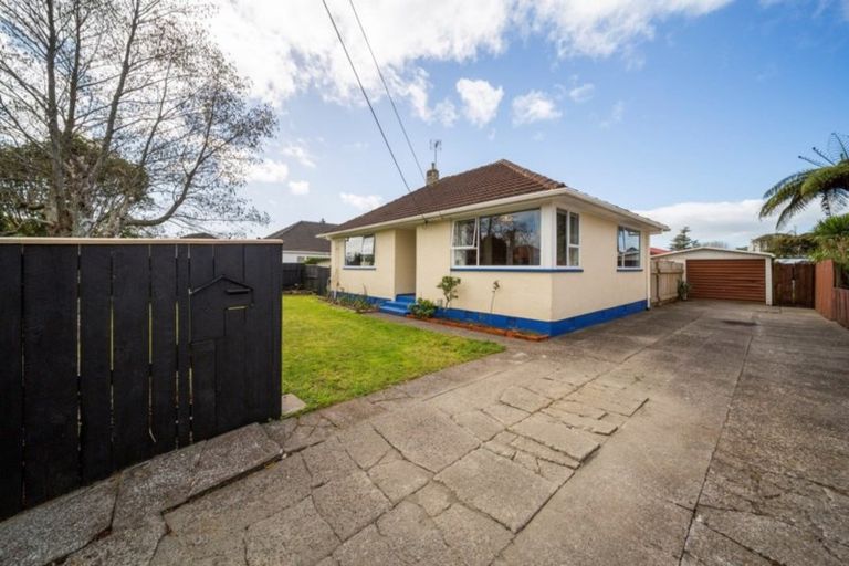 Photo of property in 4 Raleigh Street, Vogeltown, New Plymouth, 4310