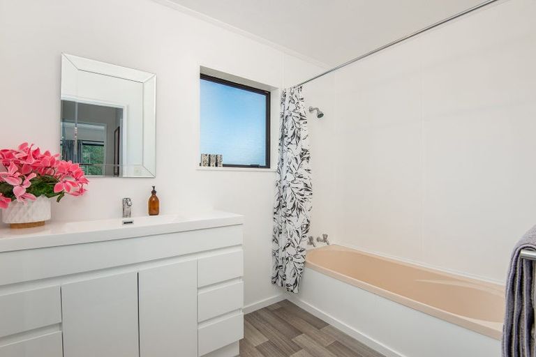 Photo of property in 32 Thomson Street, Lookout Point, Dunedin, 9011