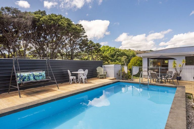 Photo of property in 138 Arawhata Road, Paraparaumu, 5032