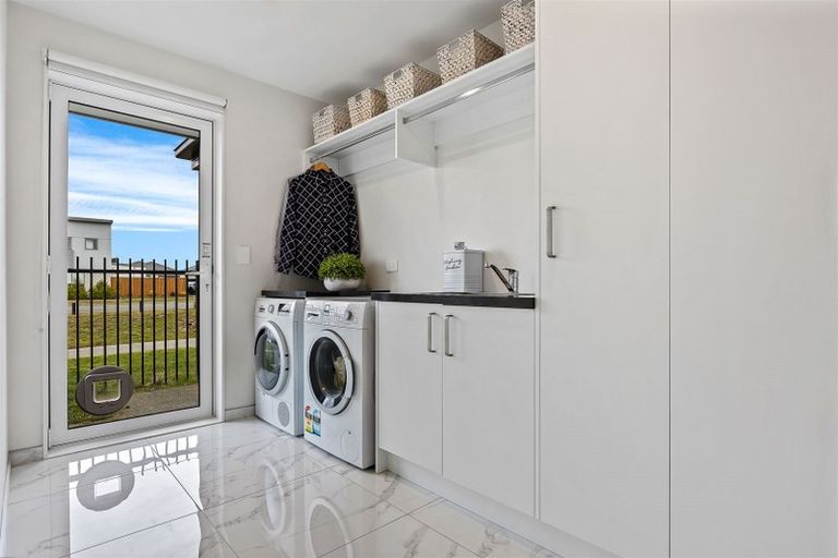 Photo of property in 2 Romanee Lane, Wigram, Christchurch, 8025