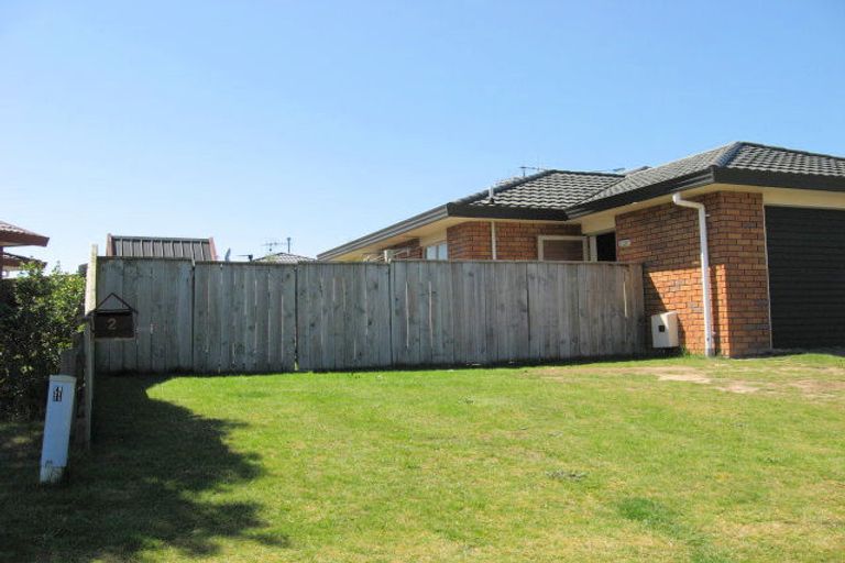 Photo of property in 2 Glen Loch Place, Paraparaumu, 5032