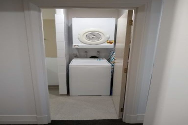 Photo of property in Kelvin House, 6a/16 The Terrace, Wellington Central, Wellington, 6011