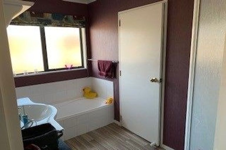 Photo of property in 4 Aaron Place, Brookfield, Tauranga, 3110