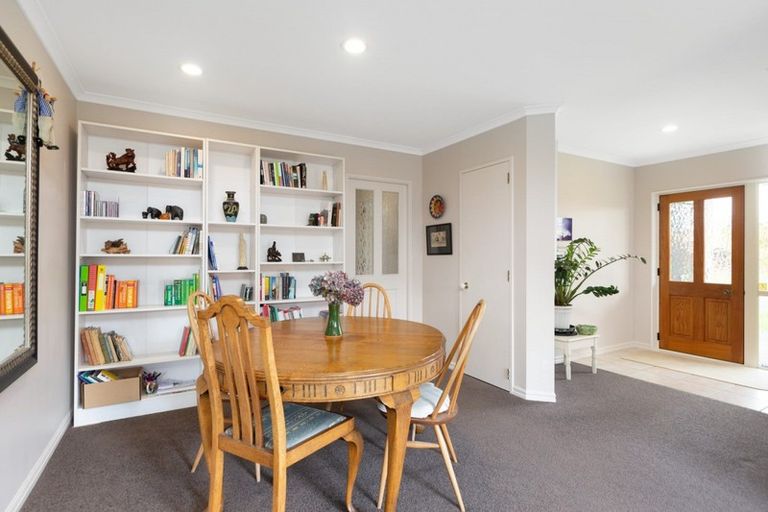 Photo of property in 10 Azalea Dell, Mount Maunganui, 3116