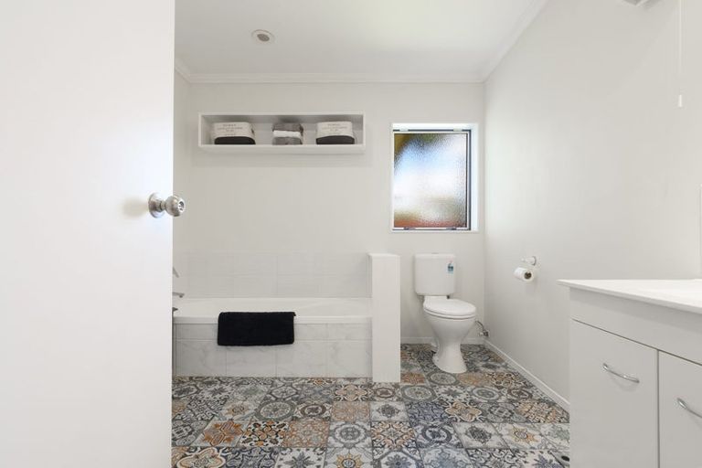 Photo of property in 60 Arabian Drive, Papamoa Beach, Papamoa, 3118