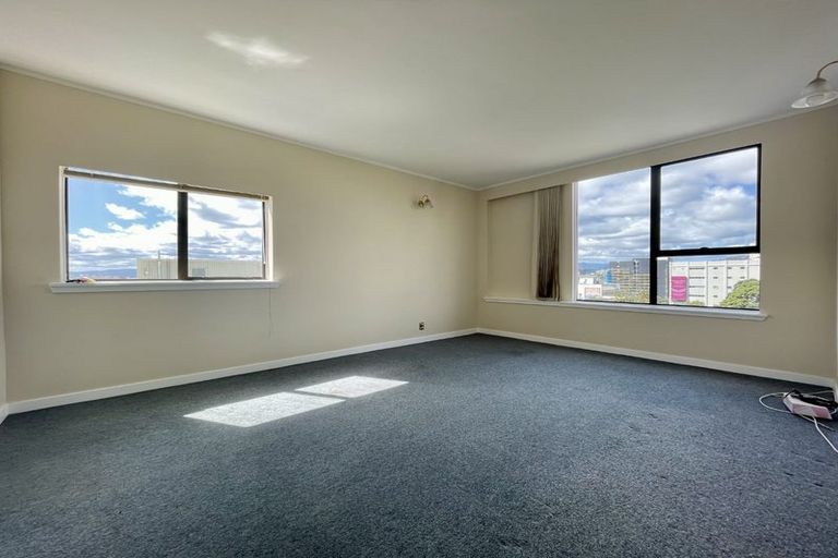 Photo of property in Hobson Court Flats, 46/70 Hobson Street, Thorndon, Wellington, 6011