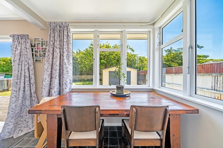 Photo of property in 4 Hikurangi Street, Trentham, Upper Hutt, 5018