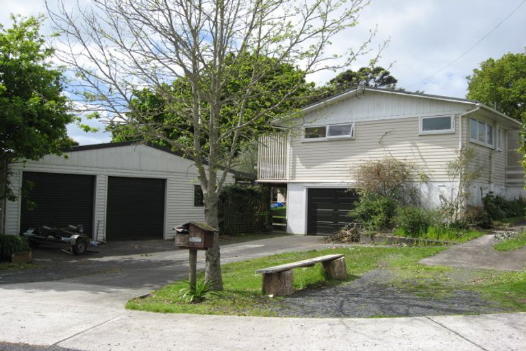 Photo of property in 12 Duncan Rise, Herald Island, Auckland, 0618