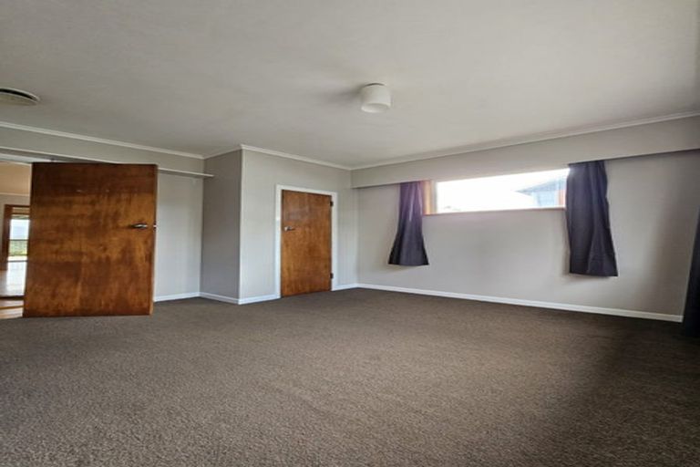 Photo of property in 168 Glengarry Road, Glen Eden, Auckland, 0602