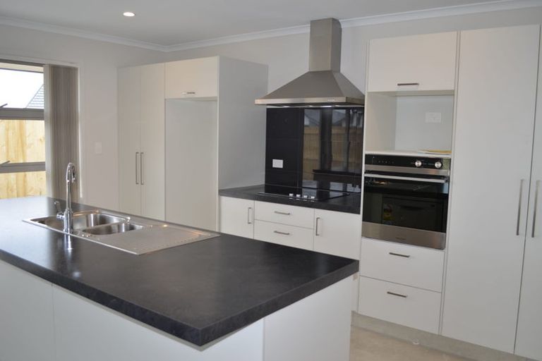 Photo of property in 16 Te Kio Crescent, Papamoa Beach, Papamoa, 3118