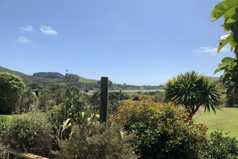 Photo of property in 173a Te Mahoe Road, Mokau, 4376