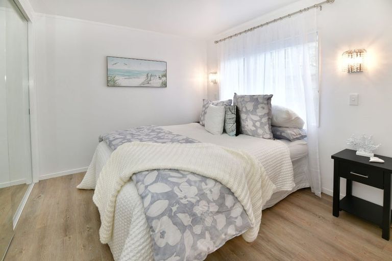 Photo of property in 3/420a Hibiscus Coast Highway, Orewa, 0931