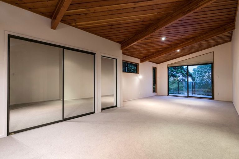 Photo of property in 453 East Coast Road, Murrays Bay, Auckland, 0630