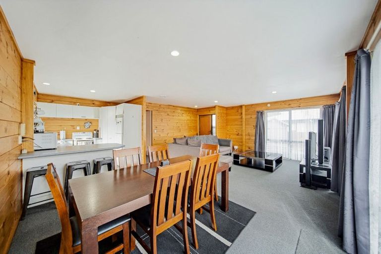 Photo of property in 32a Cargill Street, Papakura, 2110