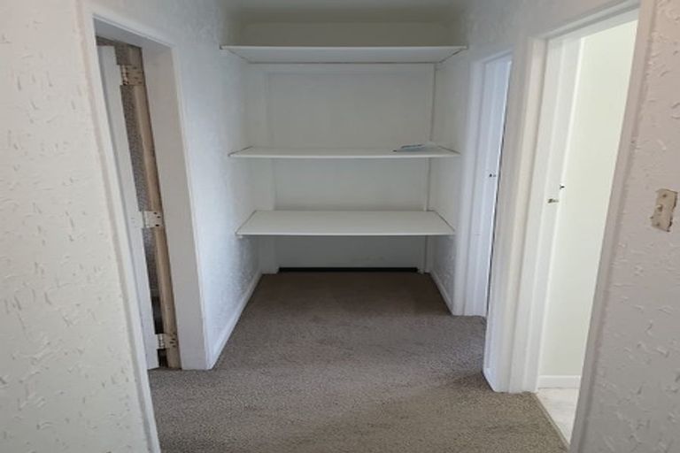 Photo of property in 68 Uxbridge Road, Mellons Bay, Auckland, 2014