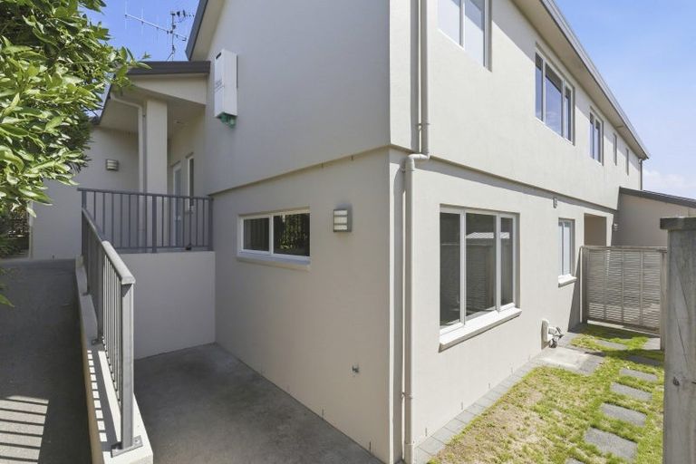 Photo of property in 10 Metzenthin Close, Raumati South, Paraparaumu, 5032