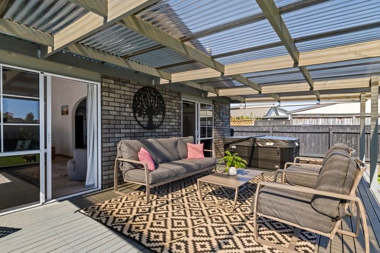 Photo of property in 1229 Louie Street, Parkvale, Hastings, 4122