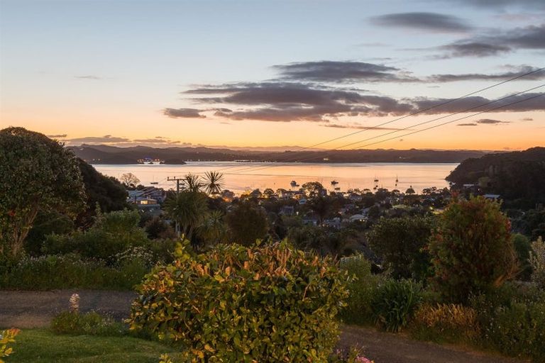 Photo of property in 34 Oneroa Road, Russell, 0202