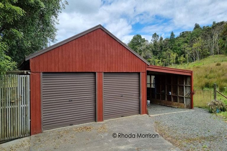 Photo of property in State Highway 12, Paparoa, Maungaturoto, 0583