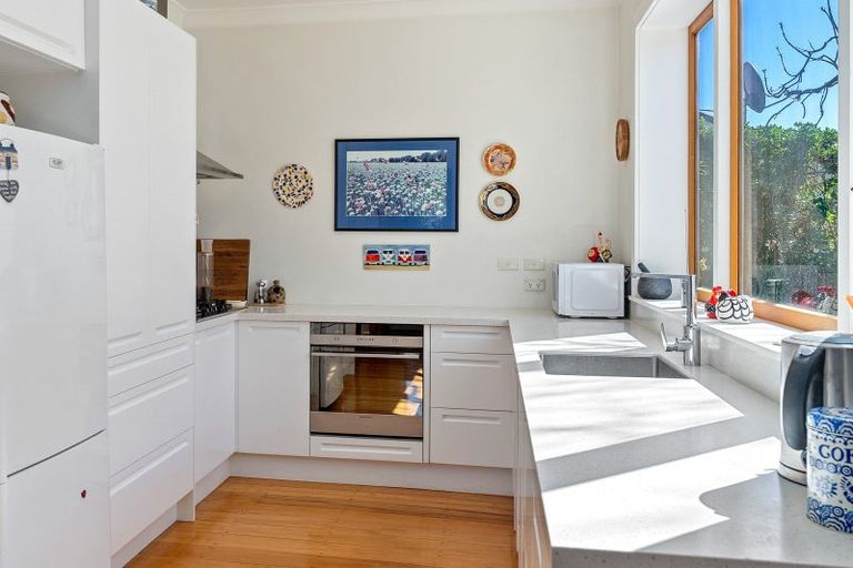 Photo of property in 9 Bell Street, Otaki, 5512