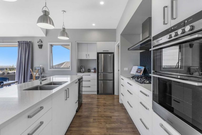 Photo of property in 26 Katania Heights, Brightwater, 7022