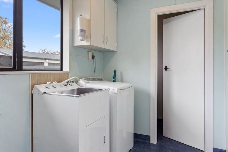 Photo of property in 17 Taurima Street, Hei Hei, Christchurch, 8042