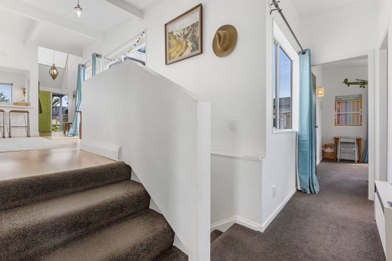 Photo of property in 18 Antonia Place, Bell Block, New Plymouth, 4312