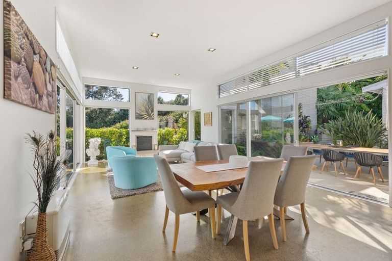 Photo of property in 4 Hillford Place, Welcome Bay, Tauranga, 3175