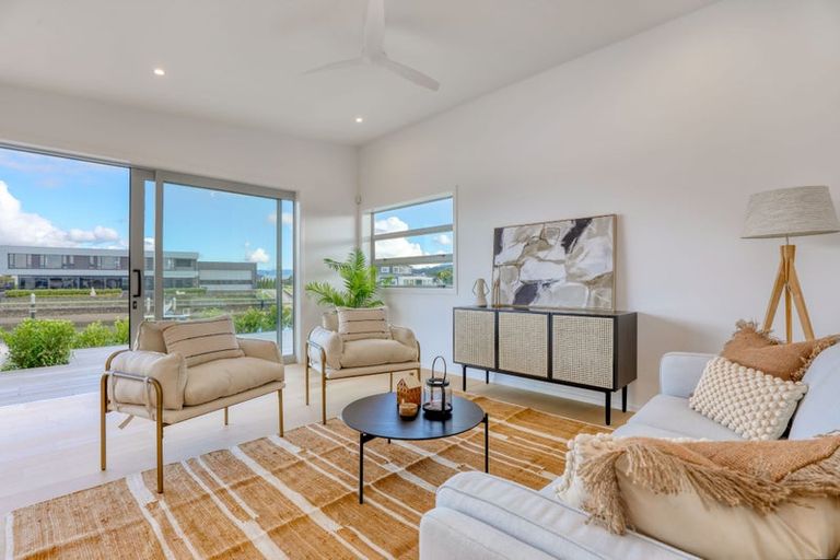 Photo of property in 23 Dorsal Close, Whitianga, 3510