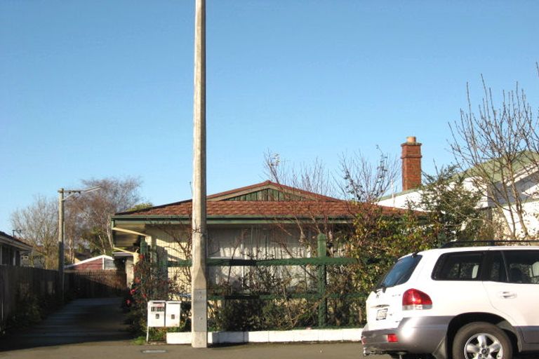 Photo of property in 2/1046 Colombo Street, St Albans, Christchurch, 8014