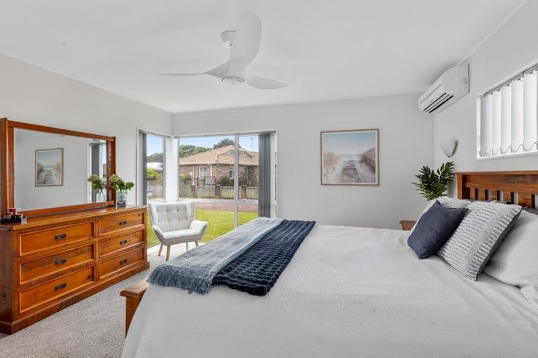 Photo of property in 3 Lakeside Drive, Orewa, 0931