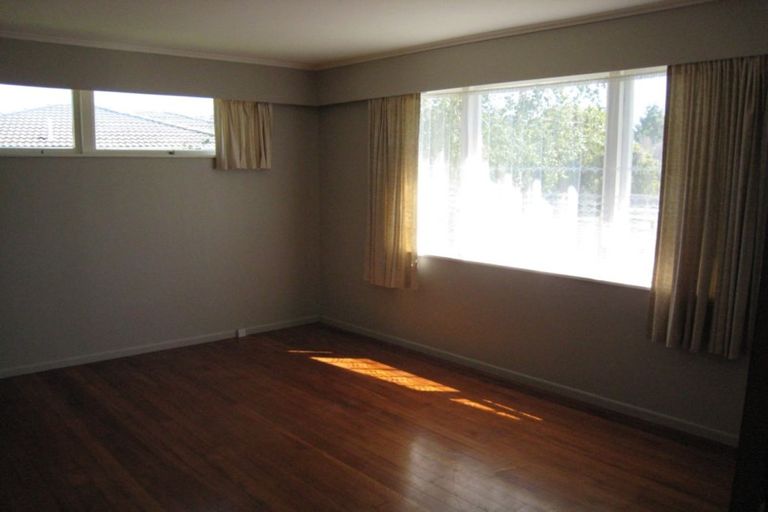 Photo of property in 19 Adams Road, Manurewa, Auckland, 2102