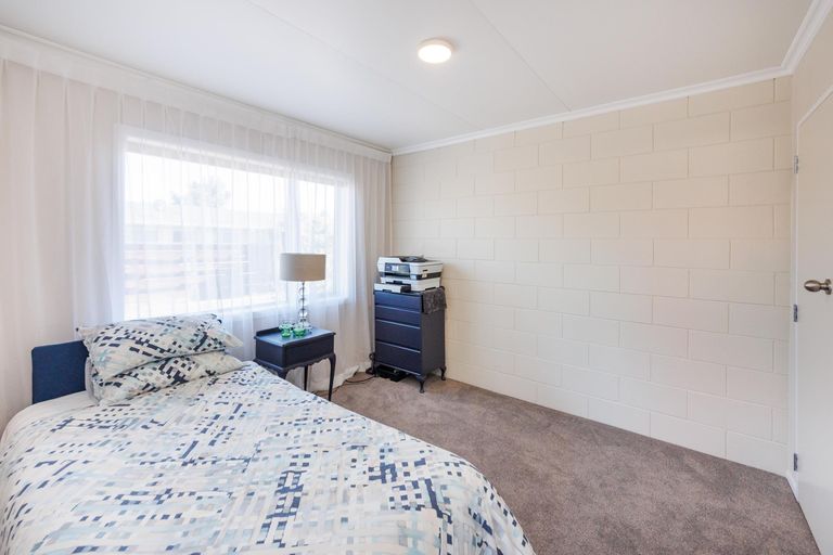 Photo of property in 1/297 Ruahine Street, Terrace End, Palmerston North, 4410