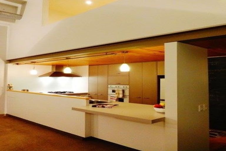 Photo of property in Stadium Garden Flats, 118/107 Thorndon Quay, Pipitea, Wellington, 6011